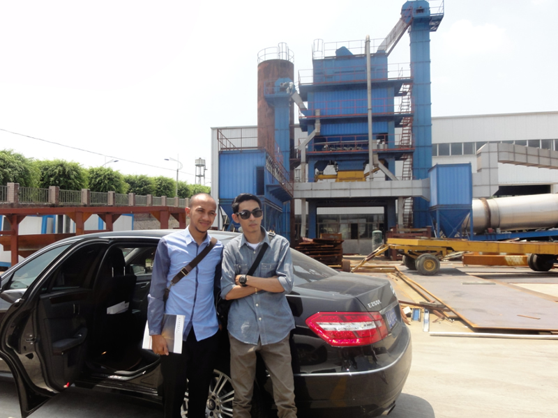 Malaysian customers visit RWM production factory